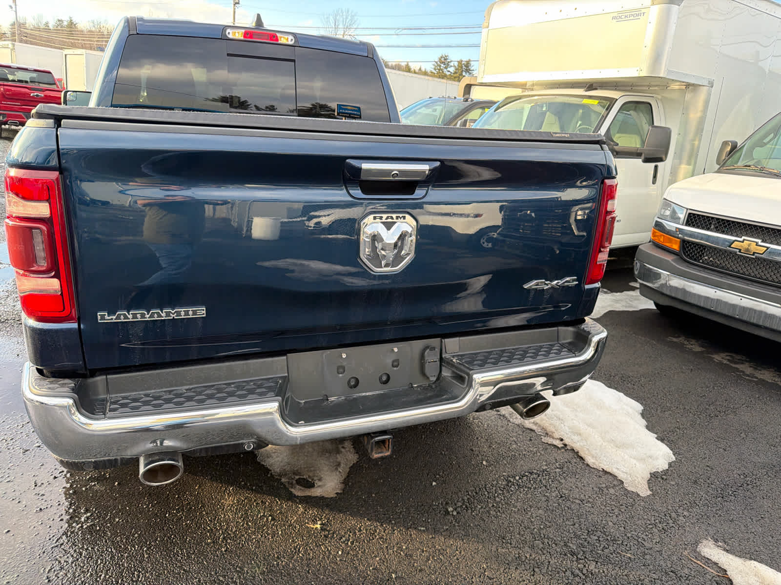 2021 RAM 1500 Laramie Crew Cab 4x4 5'7" Box