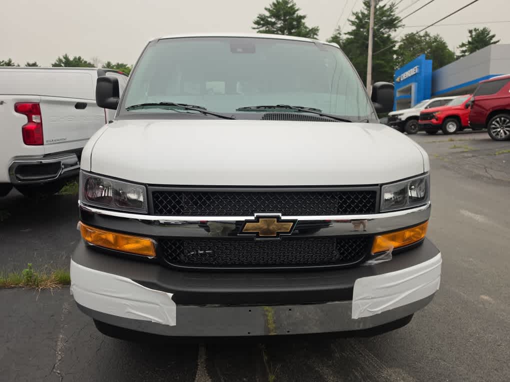 2026 Chevrolet Express Passenger LT