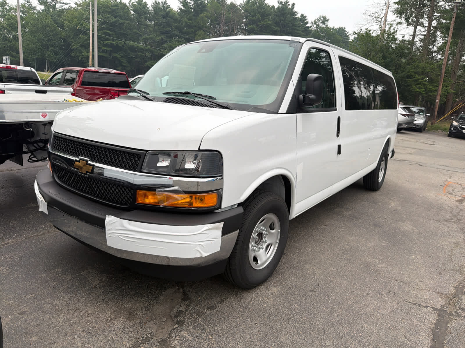 2026 Chevrolet Express Passenger LT