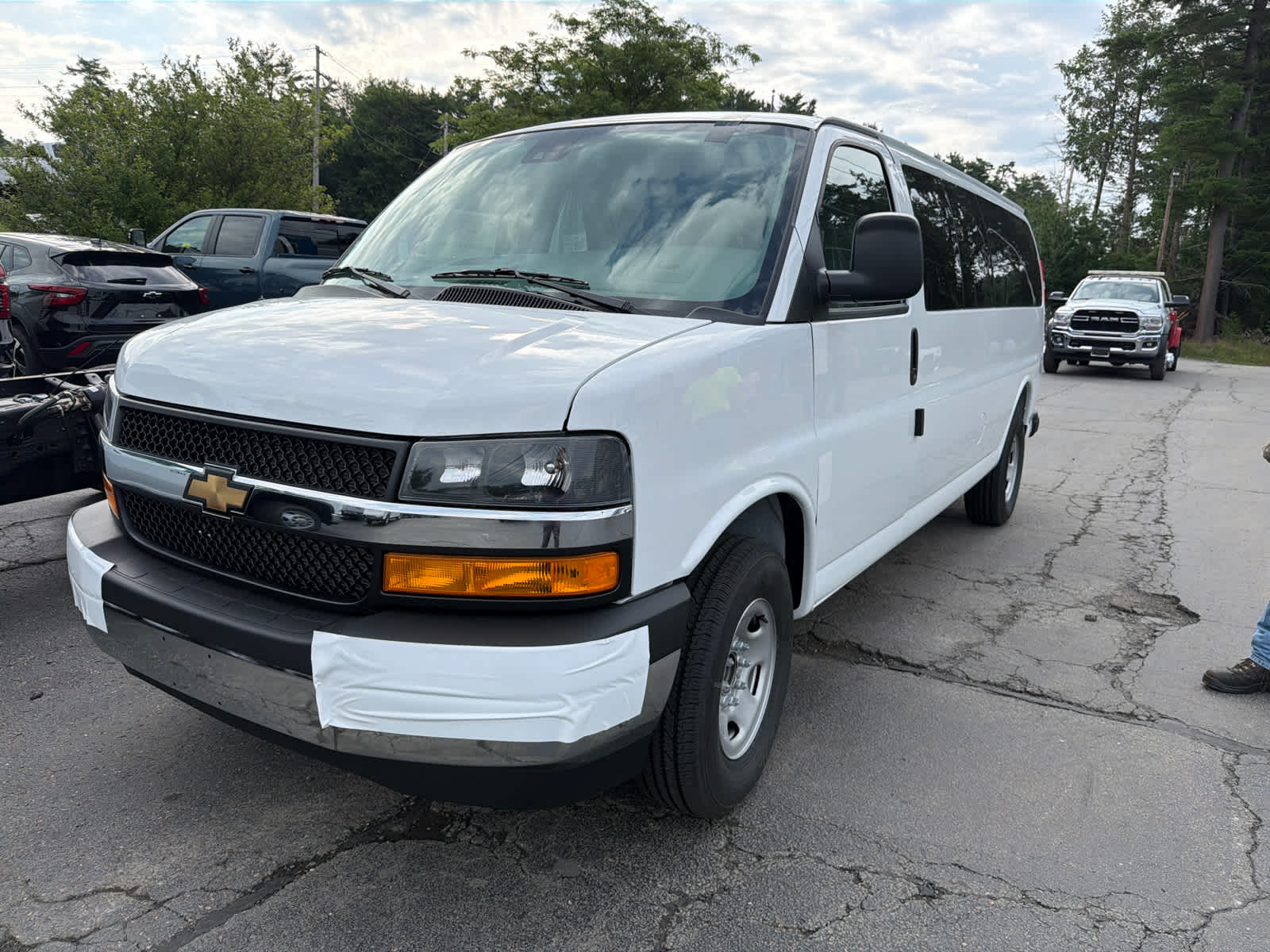 2026 Chevrolet Express Passenger LT