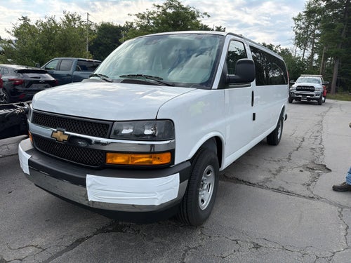 2026 Chevrolet Express Passenger LT