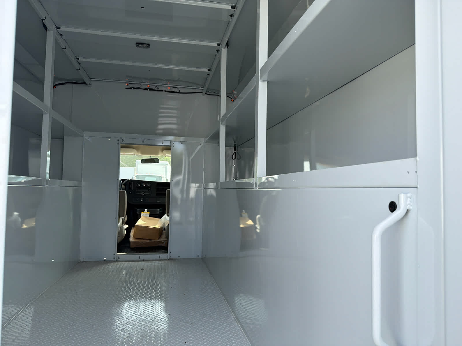 2023 Chevrolet Express Cutaway 3500 1WT
