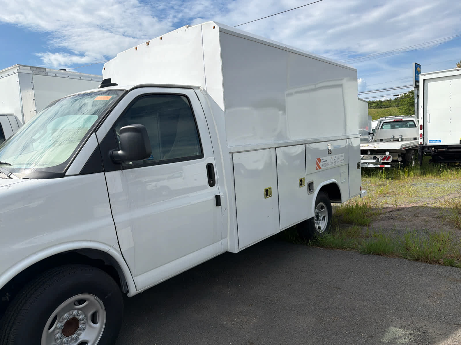 2023 Chevrolet Express Cutaway 3500 1WT