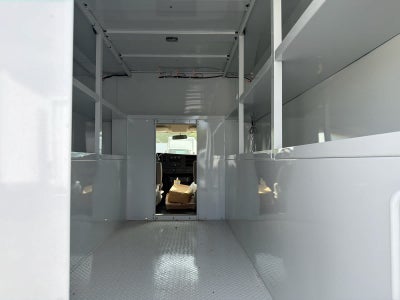 2023 Chevrolet Express Cutaway 3500 1WT