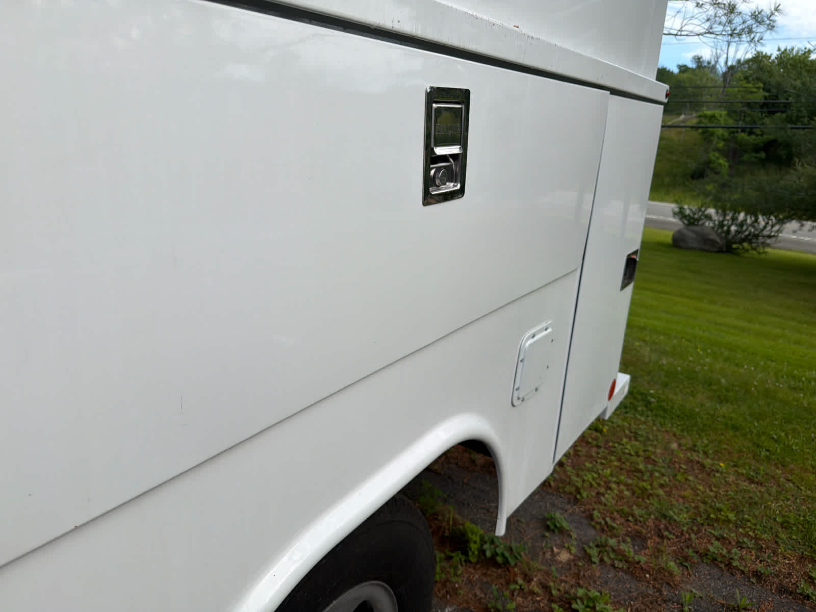 2023 Chevrolet Express Cutaway 3500 1WT