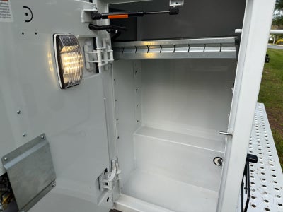 2023 Chevrolet Express Cutaway 3500 1WT