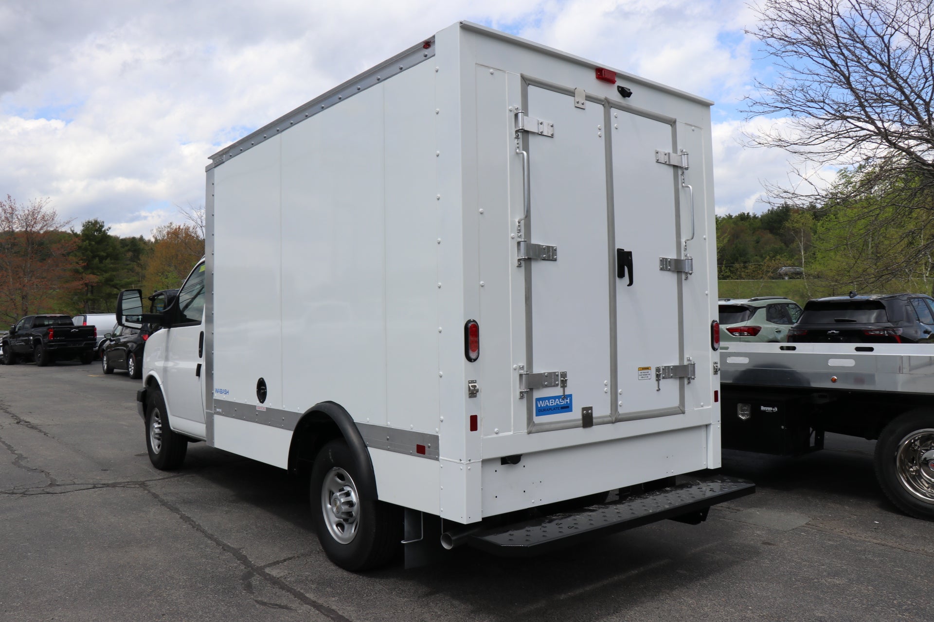 2025 Chevrolet Express Cutaway 3500 1WT