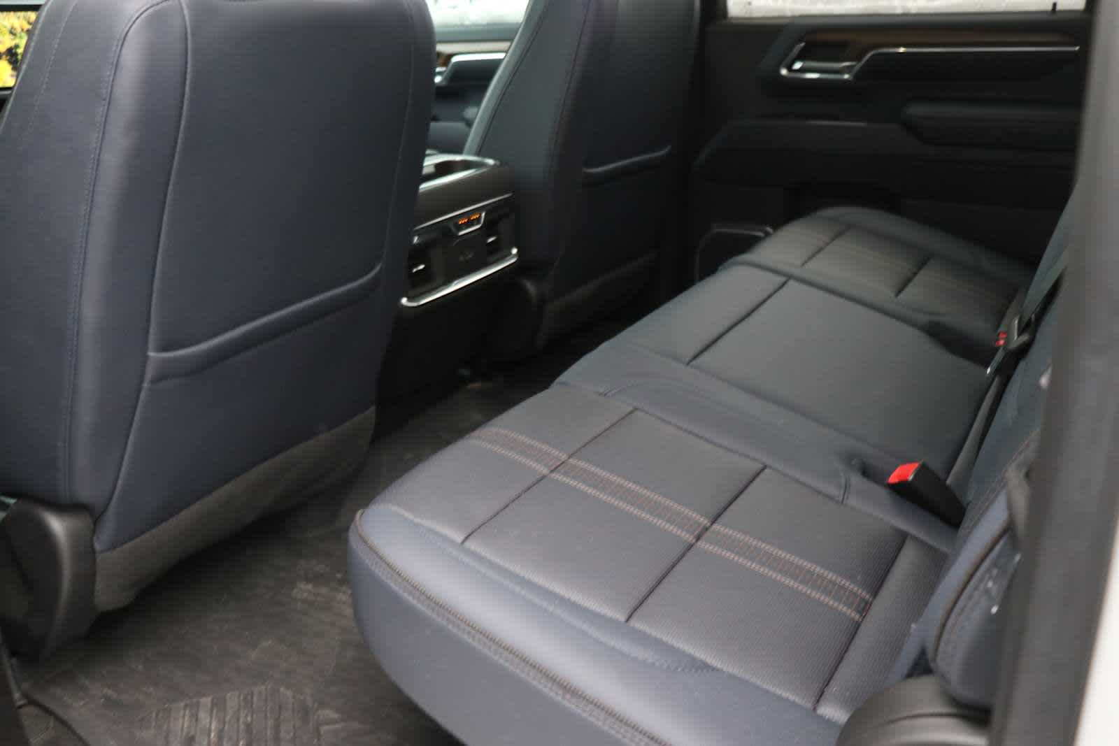 2024 Chevrolet Silverado 3500 HD High Country DRW