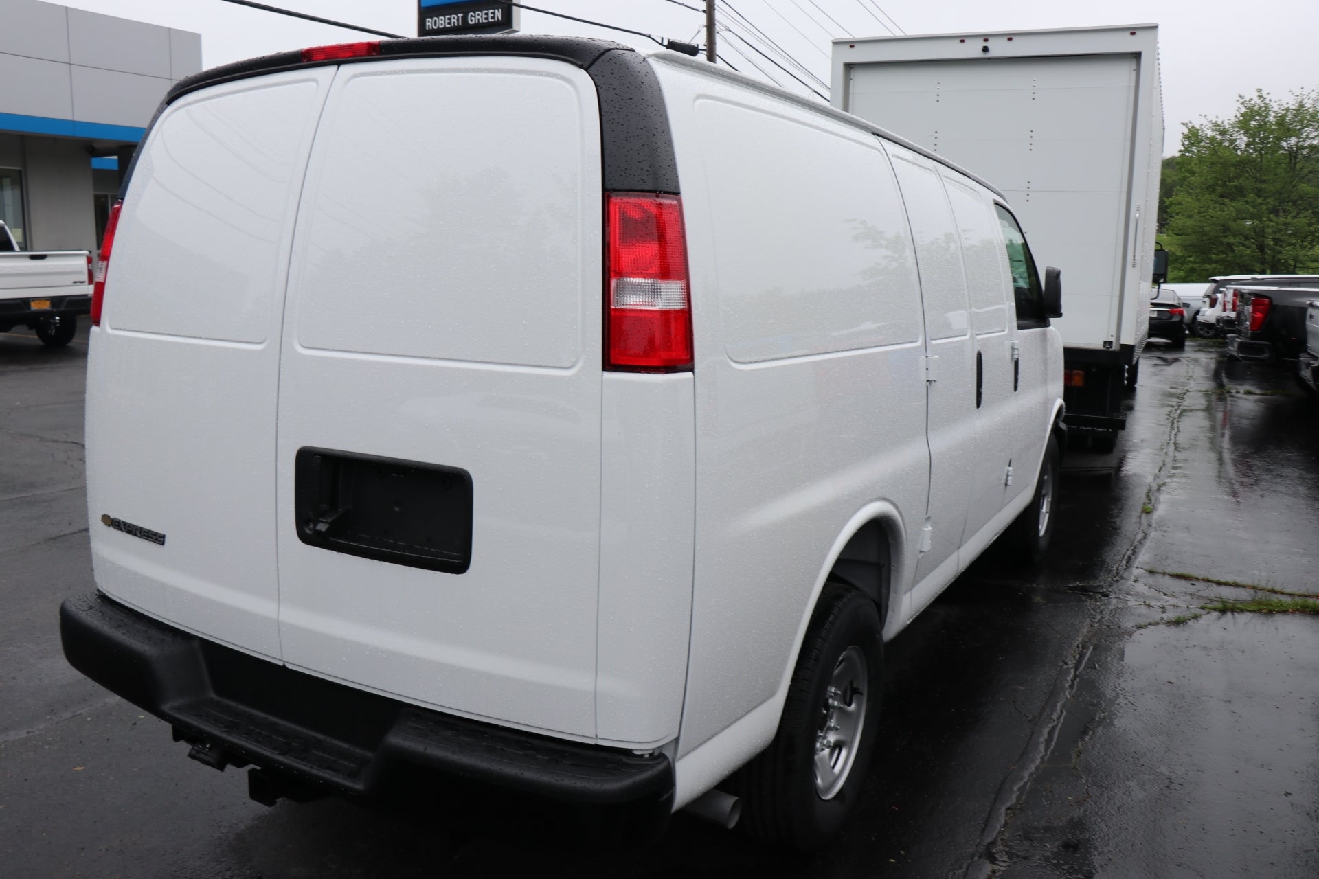 2025 Chevrolet Express Cargo 3500 WT