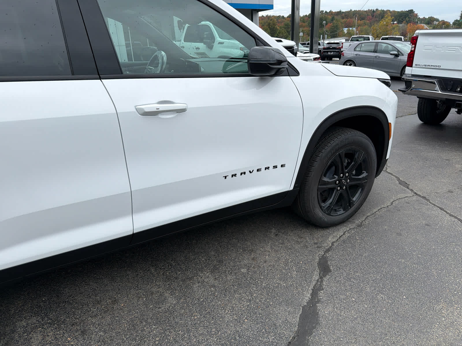 2027 Chevrolet Traverse LT