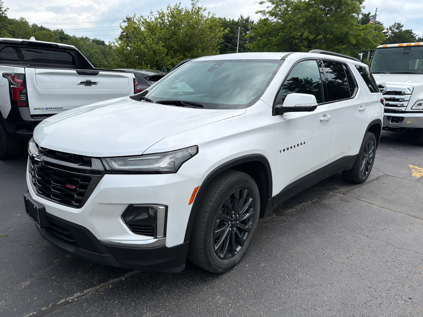 2023 Chevrolet Traverse RS