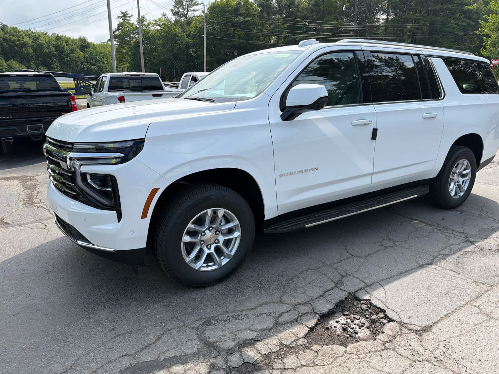 2026 Chevrolet Suburban LT