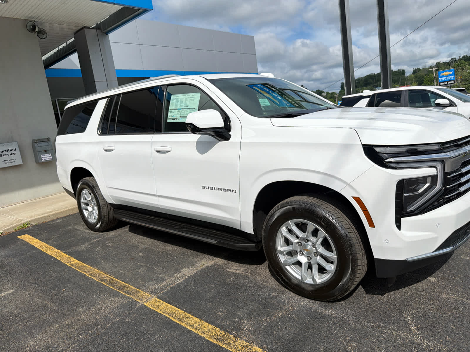2026 Chevrolet Suburban LT