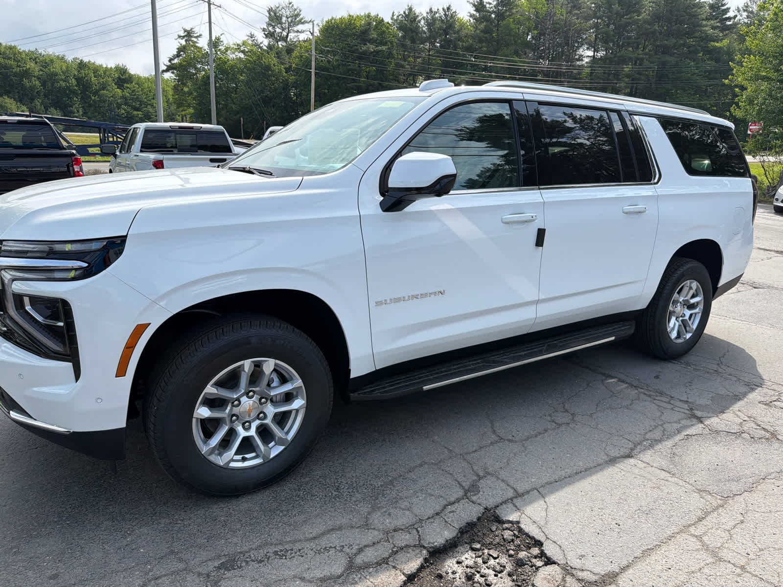 2026 Chevrolet Suburban LT