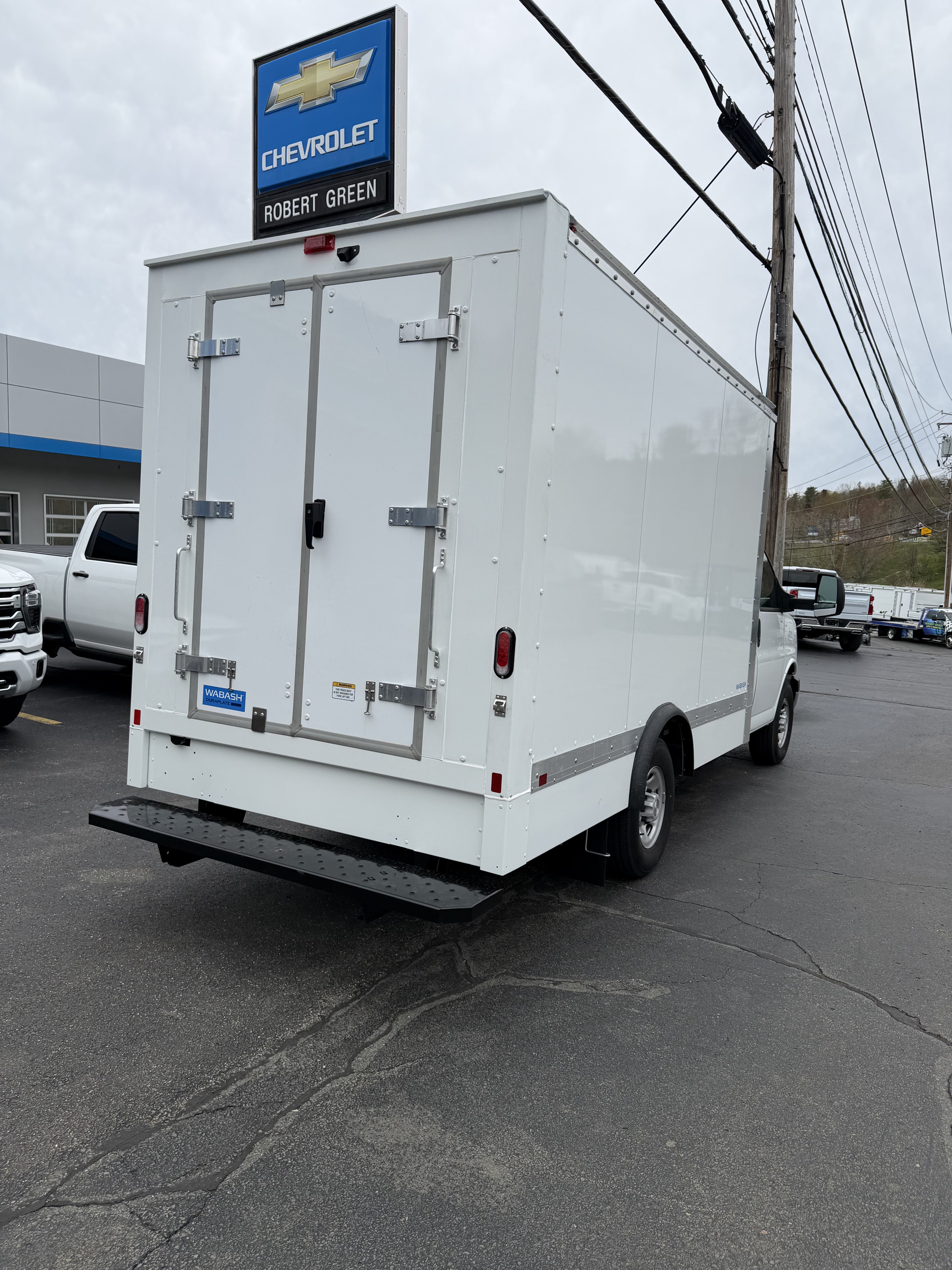 2025 Chevrolet Express Cutaway 3500 1WT