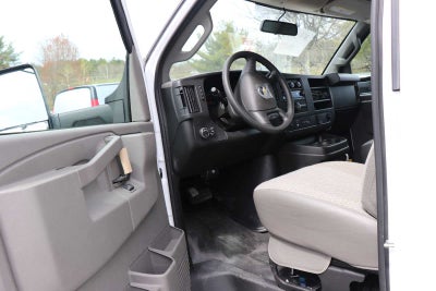 2025 Chevrolet Express Cutaway 3500 1WT