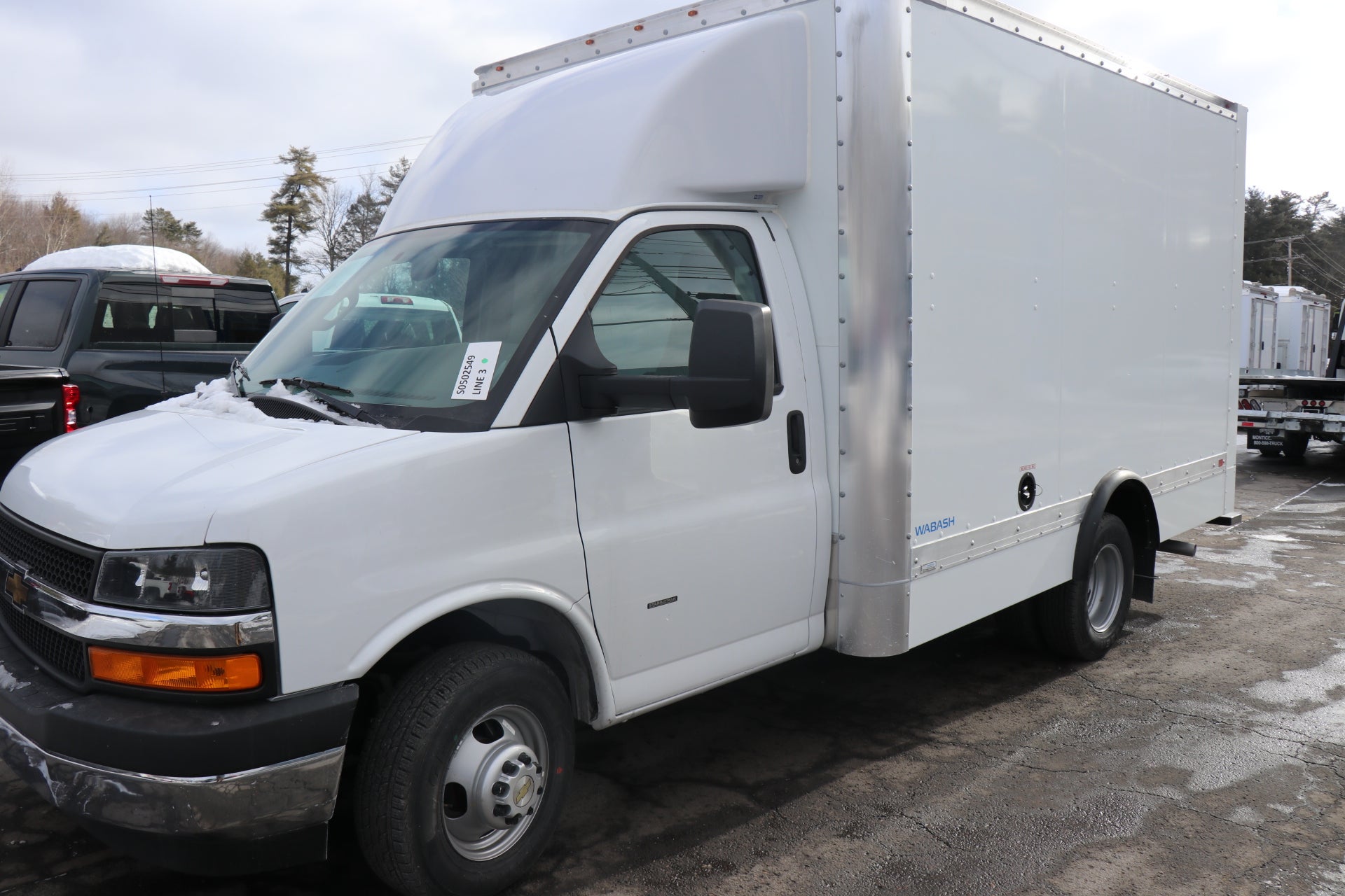 2024 Chevrolet Express Cutaway 3500 1WT