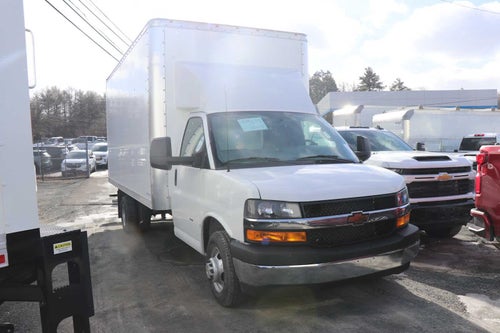 2025 Chevrolet Express Cutaway 3500 1WT