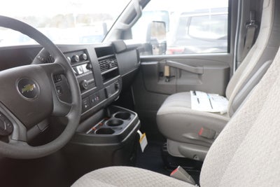 2025 Chevrolet Express Cutaway 3500 1WT