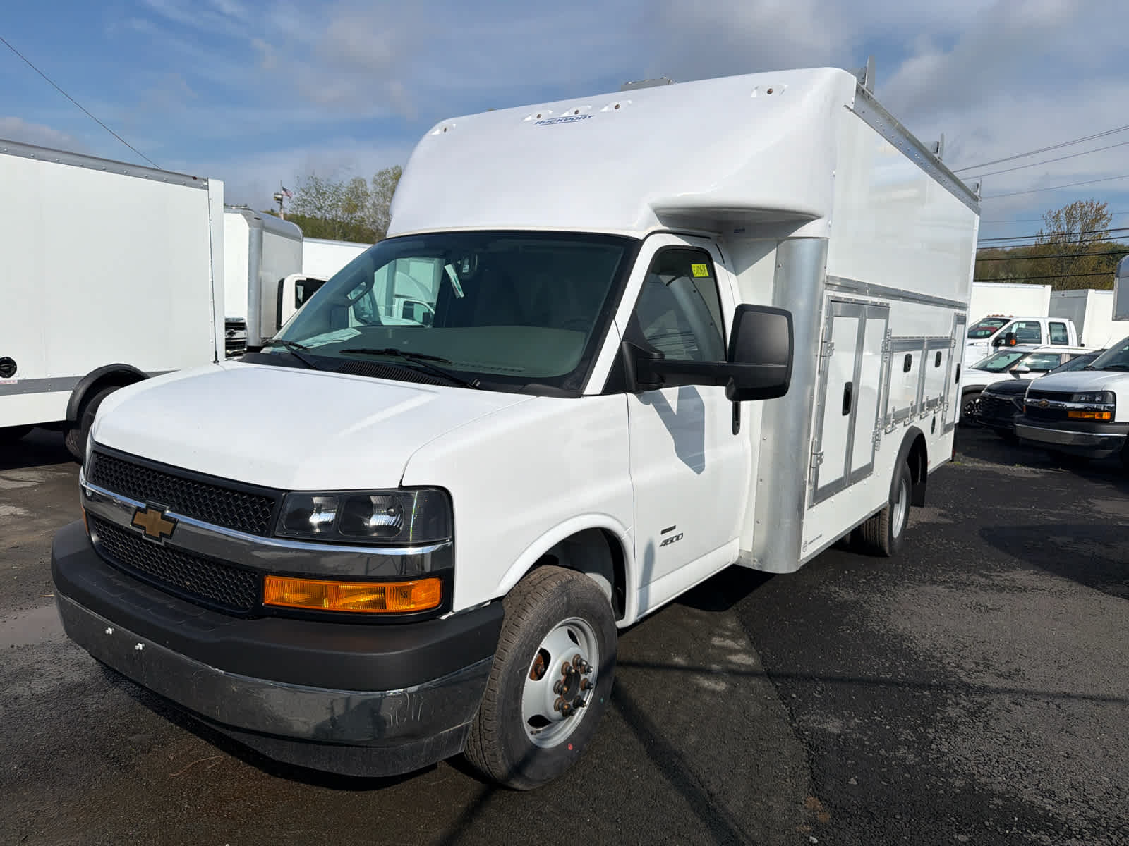 2025 Chevrolet Express Cutaway 4500 2WT