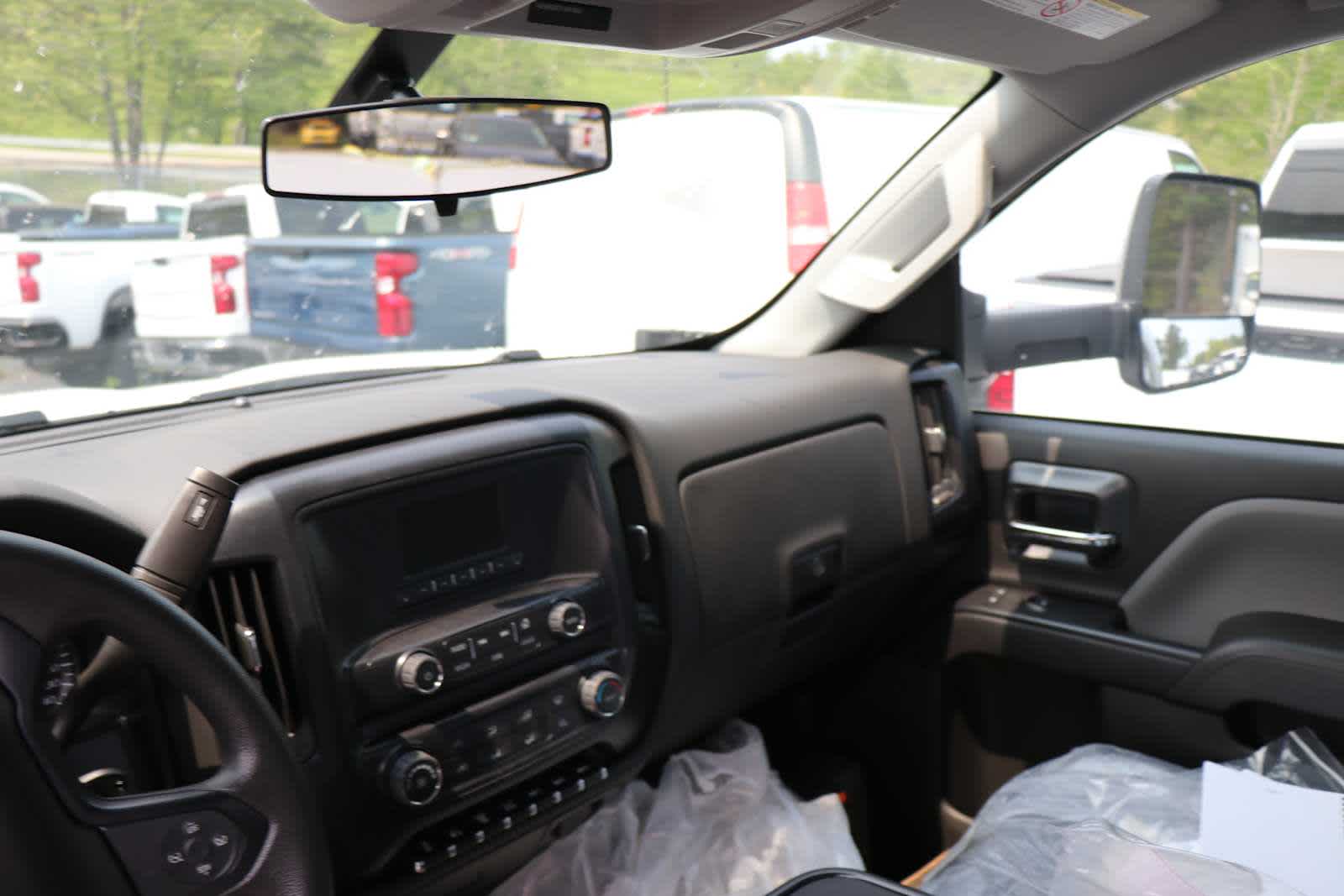 2024 Chevrolet Silverado 5500 HD Work Truck