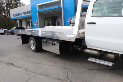 2024 Chevrolet Silverado 6500 HD Work Truck