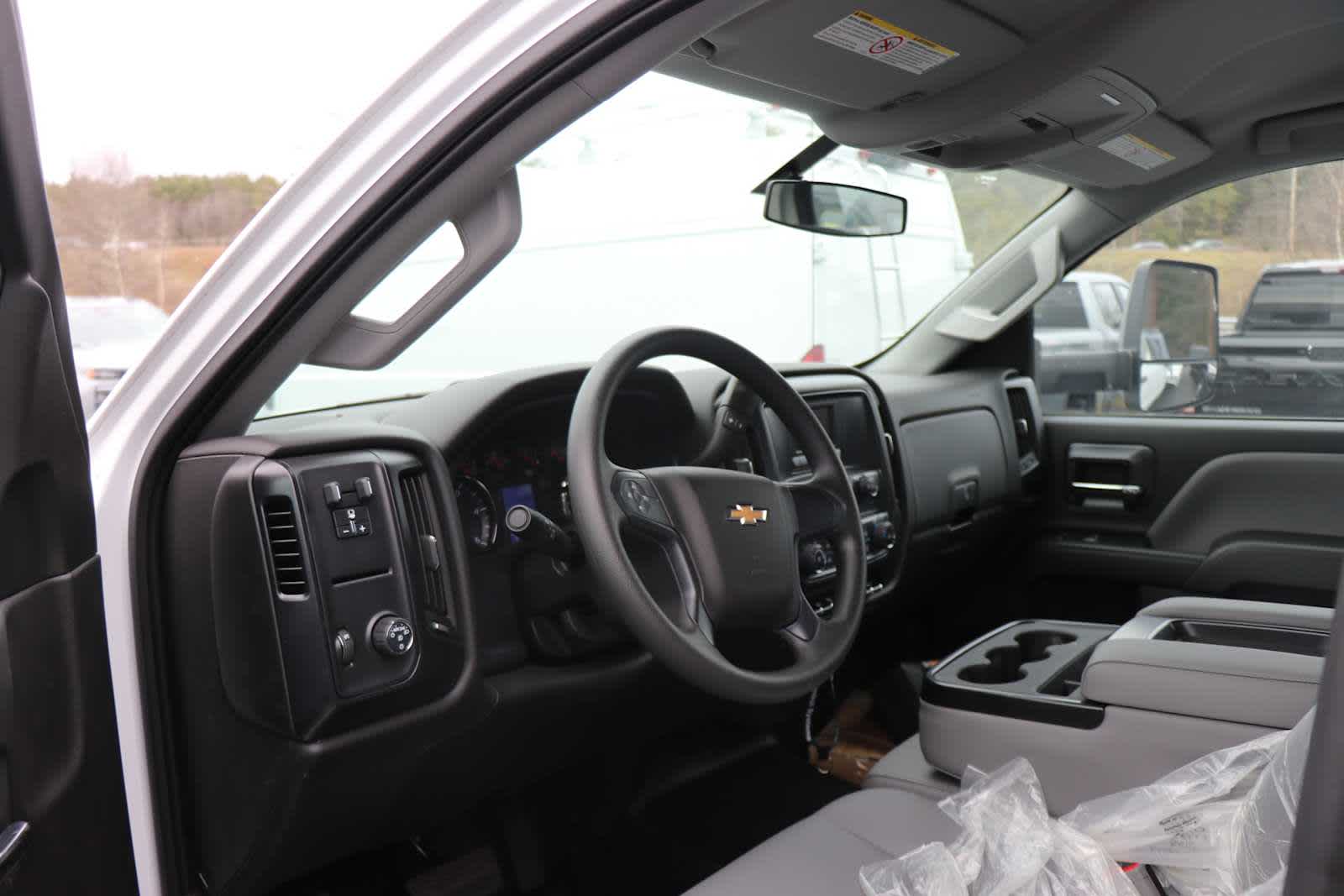 2024 Chevrolet Silverado 6500 HD Work Truck