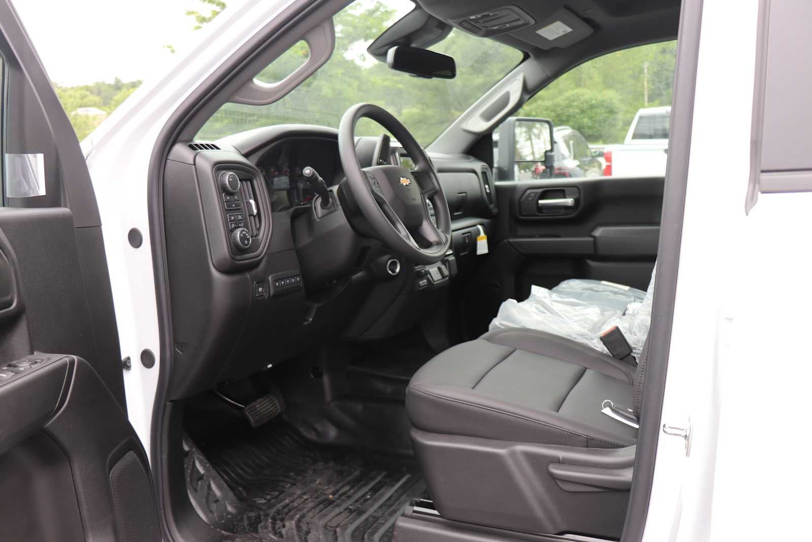 2025 Chevrolet Silverado 3500 HD WT