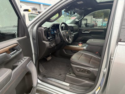 2025 Chevrolet Silverado 3500 HD High Country