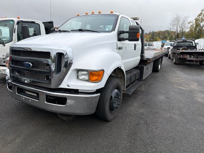 2015 Ford Super Duty F-650 Straight XL