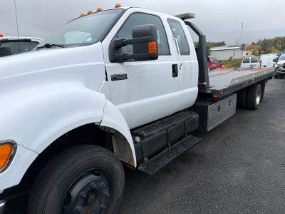 2015 Ford Super Duty F-650 Straight XL