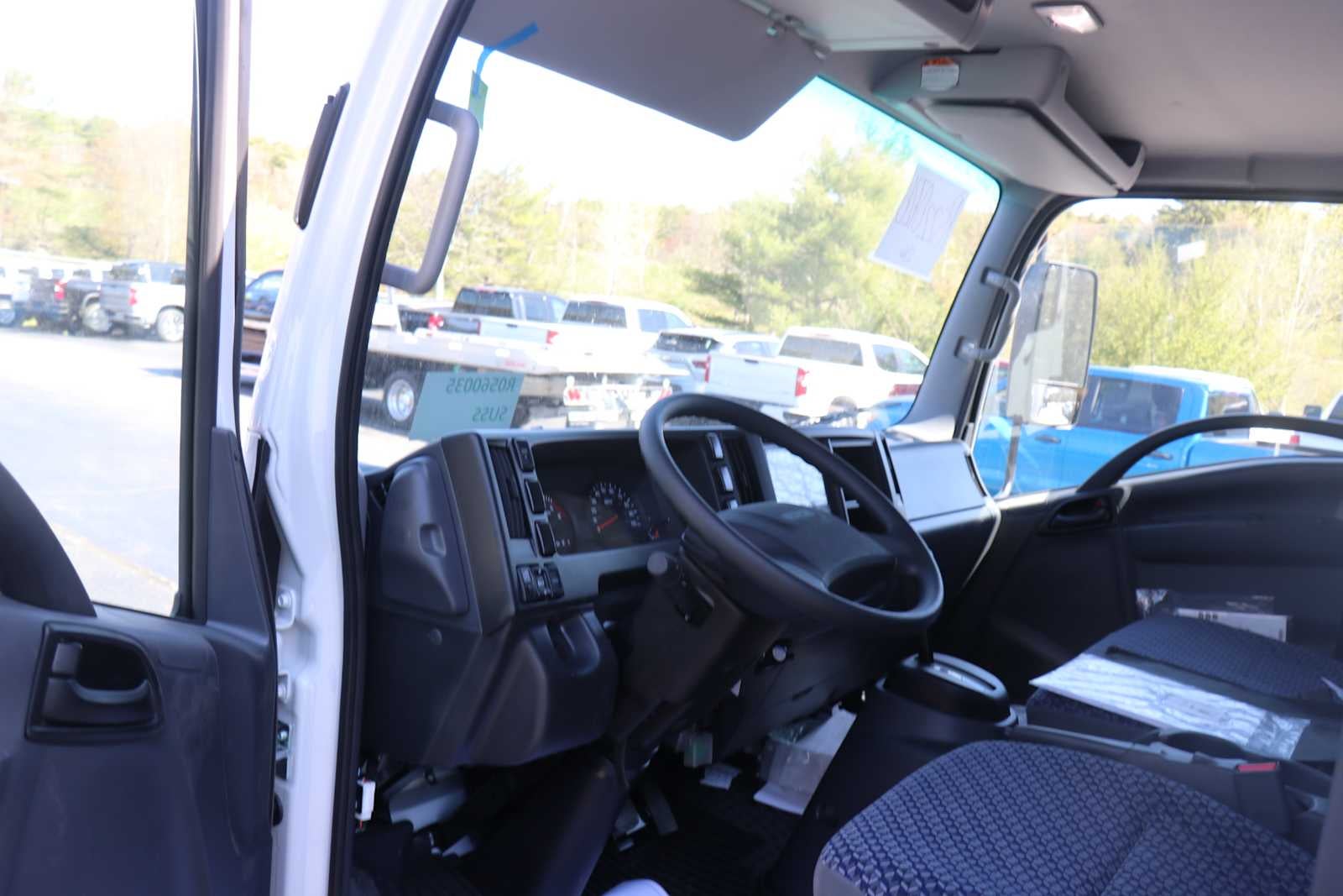 2024 Chevrolet Low Cab Forward 4500 HG NA