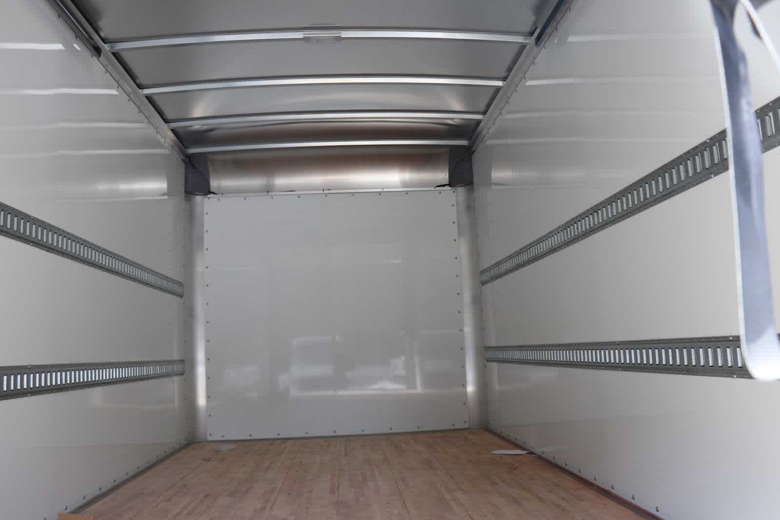 2025 Chevrolet Low Cab Forward 5500 HG NA