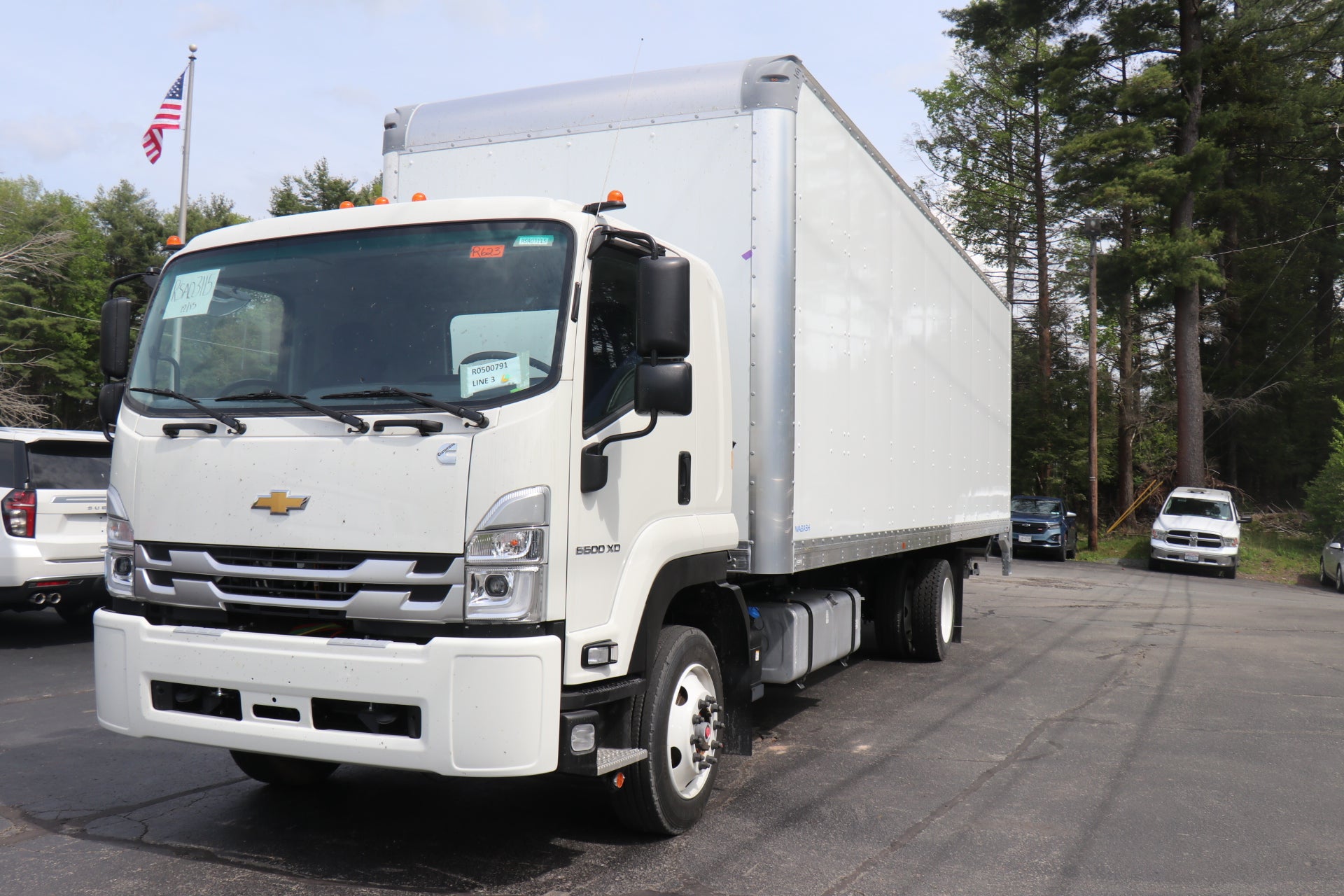 2024 Chevrolet Low Cab Forward 6500 XD NA