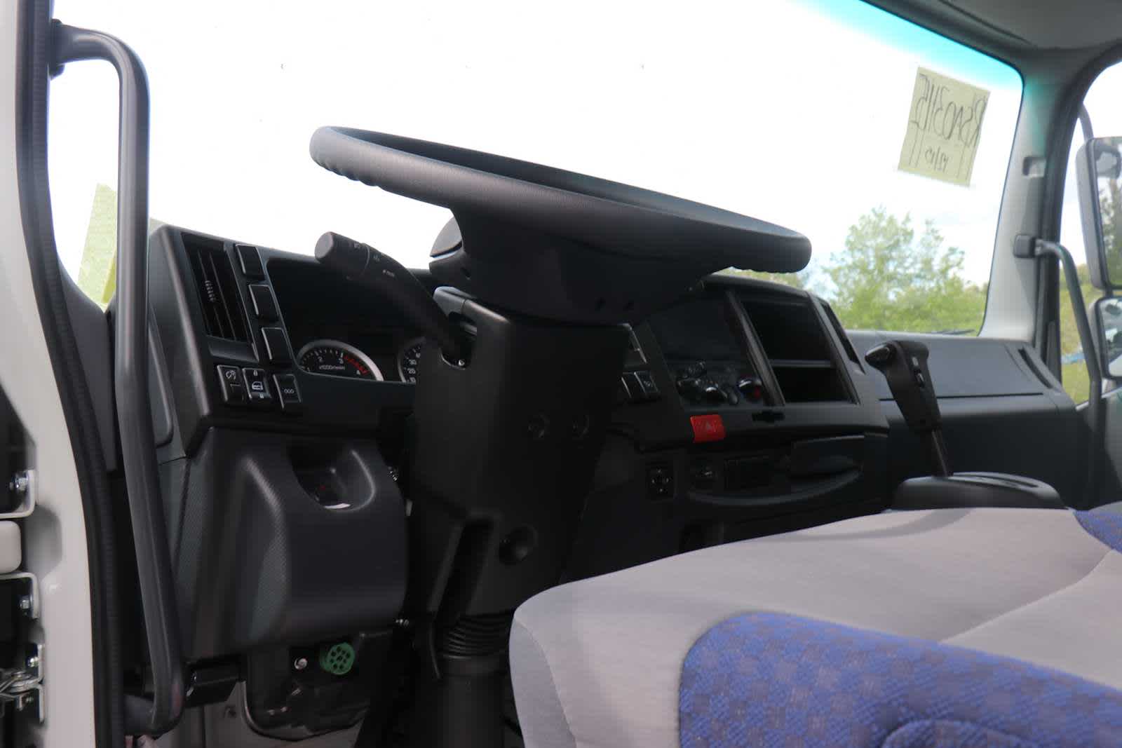 2024 Chevrolet Low Cab Forward 6500 XD NA