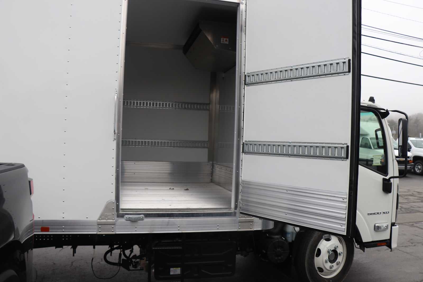 2025 Chevrolet Low Cab Forward 5500 XD 1WT