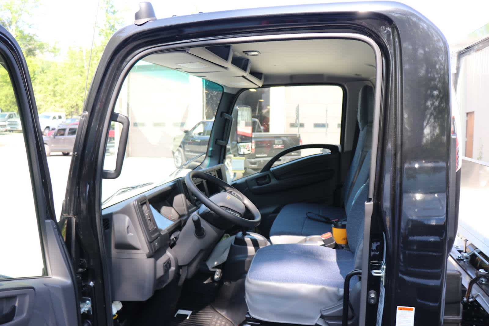 2025 Chevrolet Low Cab Forward 5500 XD NA