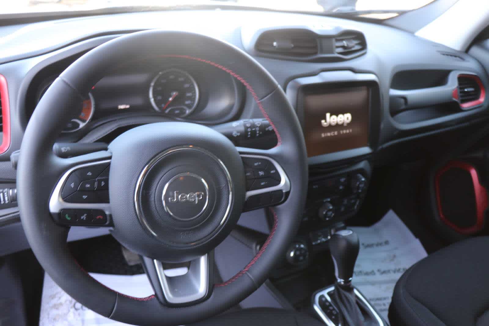 2023 Jeep Renegade Trailhawk