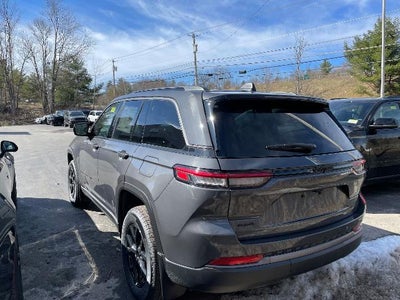 2026 Jeep Grand Cherokee Laredo Altitude 4x4