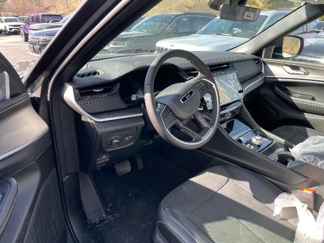 2026 Jeep Grand Cherokee Laredo Altitude 4x4