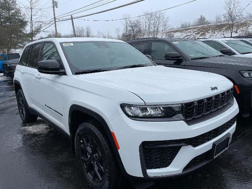 2026 Jeep Grand Cherokee Laredo Altitude 4x4