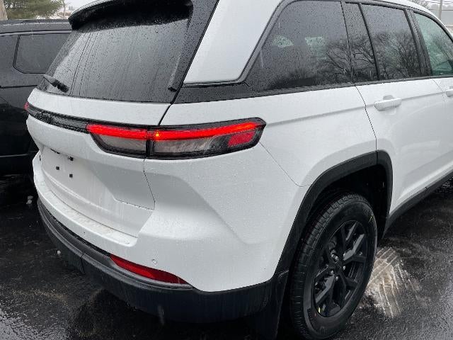 2026 Jeep Grand Cherokee Laredo Altitude 4x4