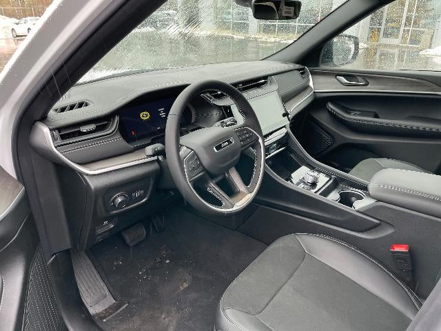 2026 Jeep Grand Cherokee Laredo Altitude 4x4