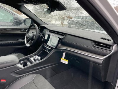 2026 Jeep Grand Cherokee Laredo Altitude 4x4