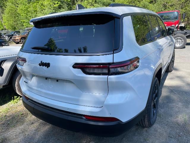 2026 Jeep Grand Cherokee Laredo Altitude 4x4