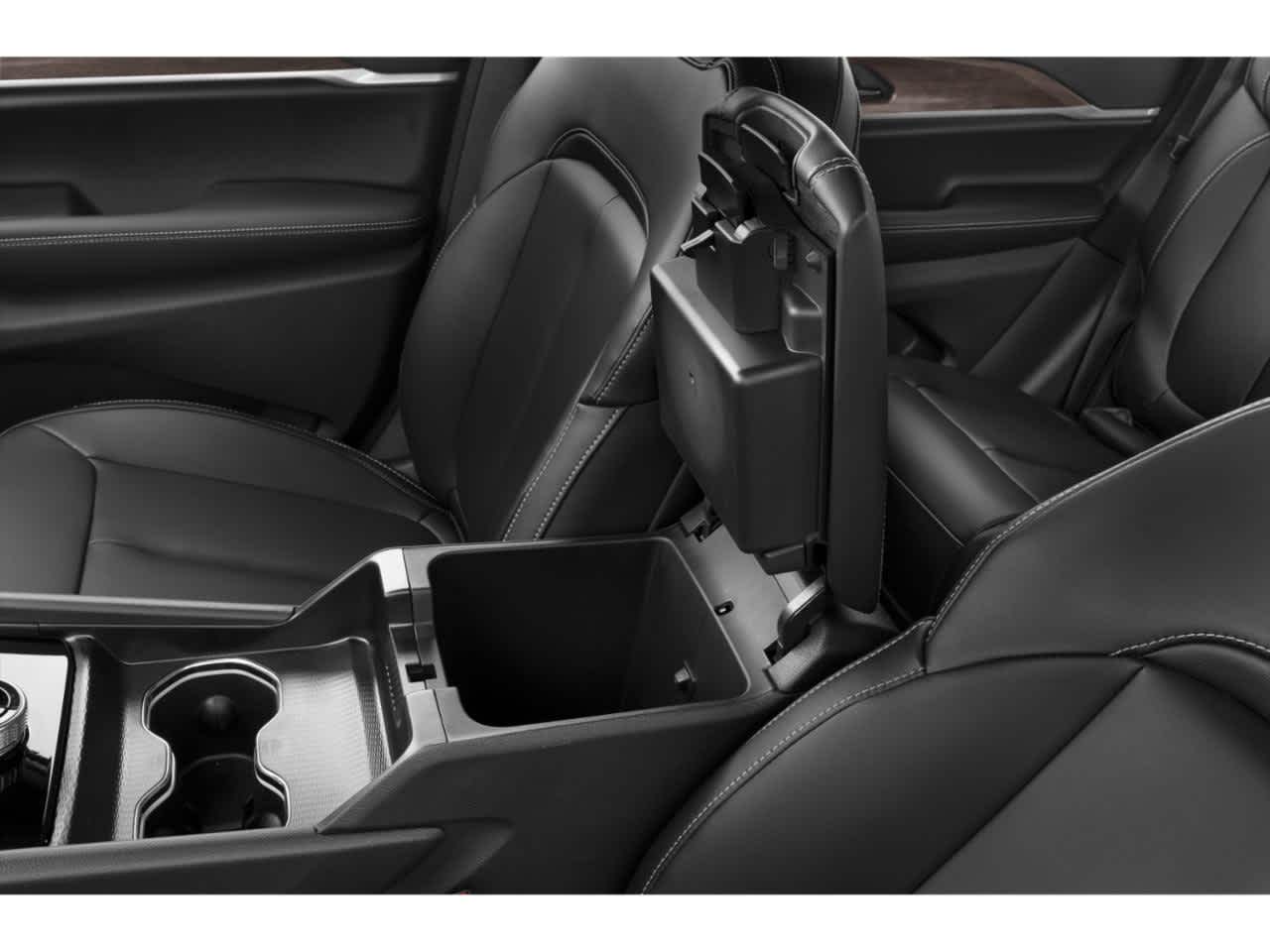 2027 Jeep Grand Cherokee Limited Reserve 4x4