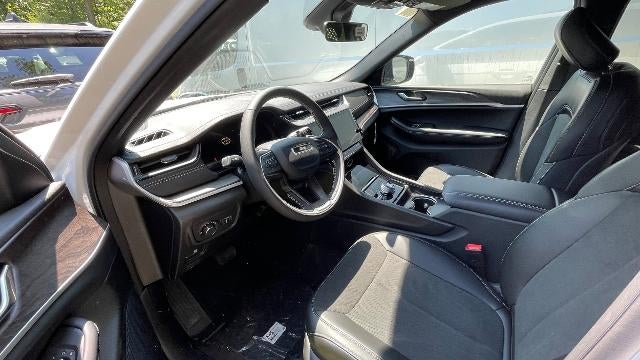 2026 Jeep Grand Cherokee L Laredo Altitude 4x4