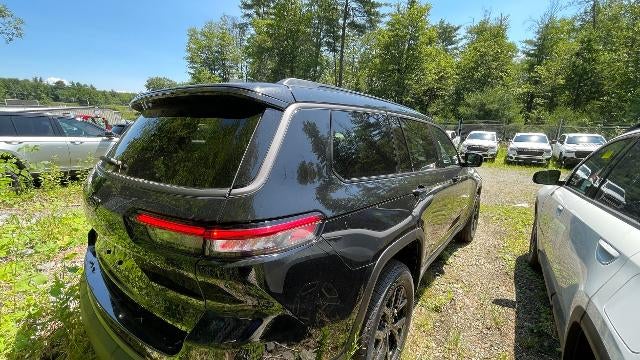 2026 Jeep Grand Cherokee L Laredo Altitude 4x4