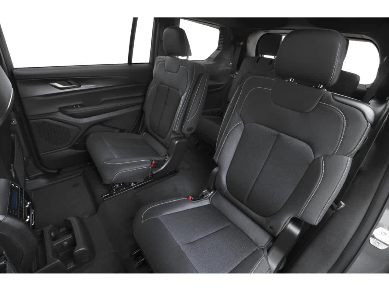 2027 Jeep Grand Cherokee L Laredo Altitude 4x4