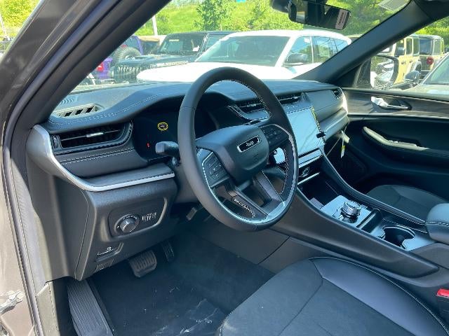 2026 Jeep Grand Cherokee L Laredo Altitude 4x4